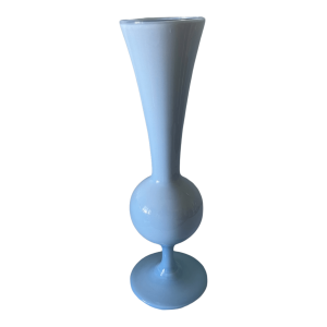vase vintage opaline bleu pastel forme moderniste