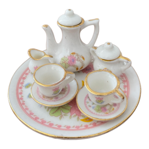 miniature dinette porcelaine