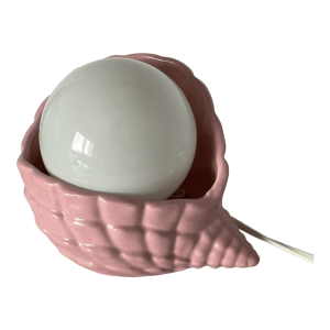 Lampe coquillage céramique faience globe en verre rose pastel