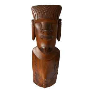 Statue Moai de l'île de Pâques en bois sculpté