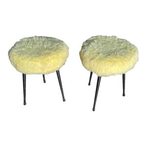paire de tabourets pieds tripodes fausse fourrure vintage jaune