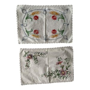 Centre de table vintage coton brodé broderie fleurs et blé