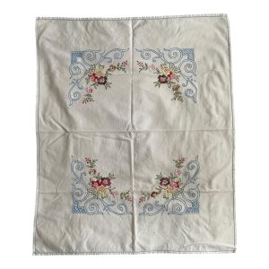 Napperon centre de table vintage coton brodé broderie fleurs
