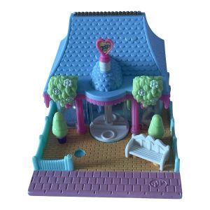 Polly Pocket 1995 Pollyville dress shop