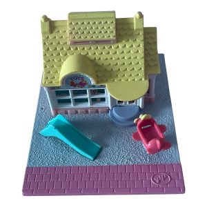 Polly Pocket 1993 Pollyville Toy’s shop